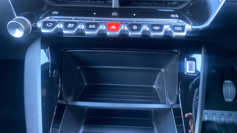 Peugeot 2008 1.2 PureTech Active 5dr Petrol Estate